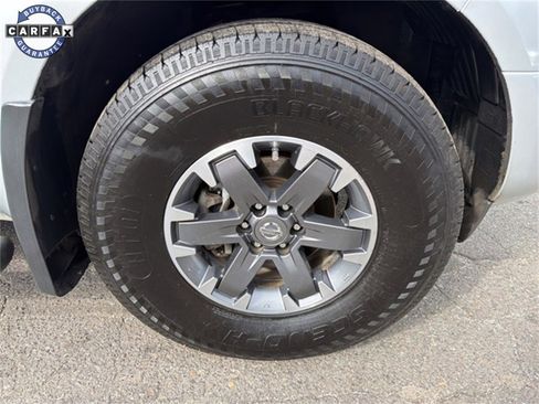 Used 2018 Nissan Frontier PRO-4X image 9