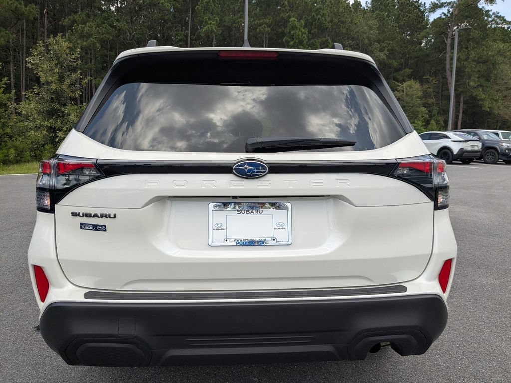 Used 2025 Subaru Forester Premium AWD/4WD image 5