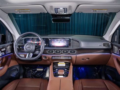 New 2025 Mercedes-Benz GLS 450 4MATIC image 14