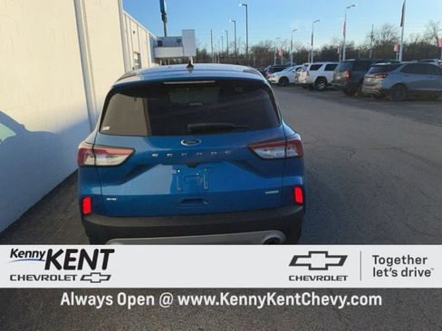 Used 2020 Ford Escape SE image 7