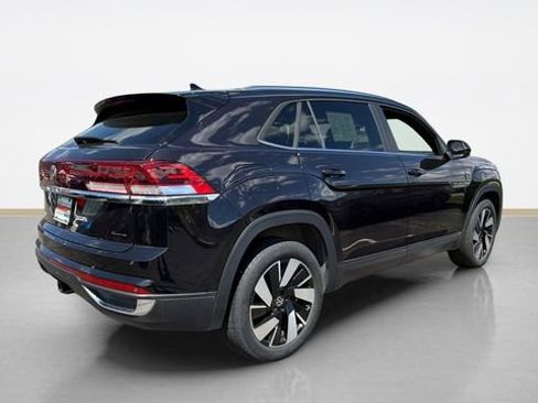 Used 2025 Volkswagen Atlas Cross Sport SE AWD/4WD image 3