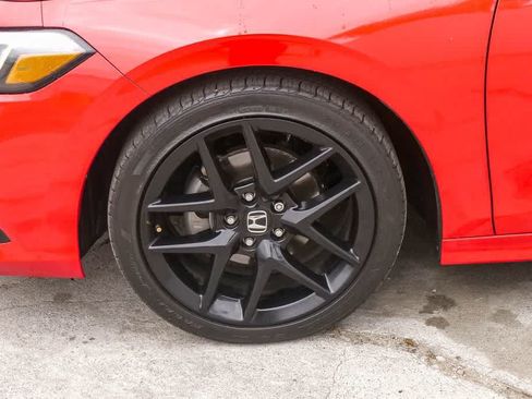 Used 2023 Honda Civic Sport image 5
