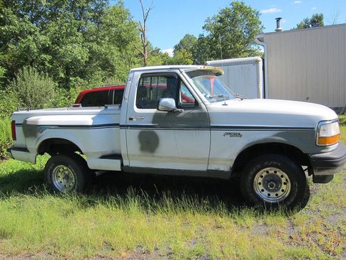 Used 1995 Ford F150 4x4 Regular Cab image 3