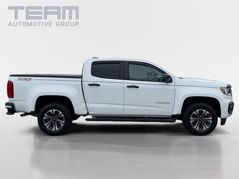 Used 2021 Chevrolet Colorado Z71 AWD/4WD image 8