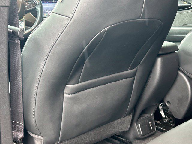 Used 2022 Chevrolet TrailBlazer ACTIV w/ Technology Package FWD image 34