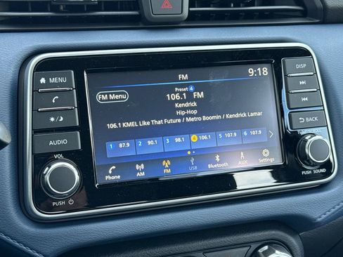 New 2025 Nissan Versa SV w/ Trunk Package FWD image 14