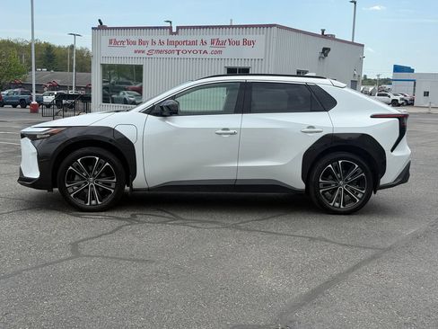 Certified 2023 Toyota bZ4X AWD w/ Weather Package image 2