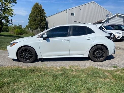 Used 2021 Toyota Corolla XSE FWD image 2