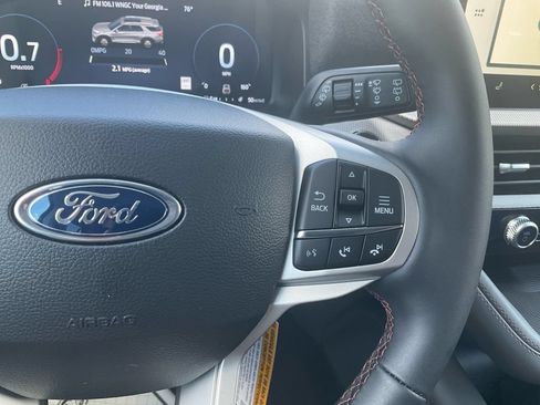 New 2026 Ford Explorer Active RWD image 22