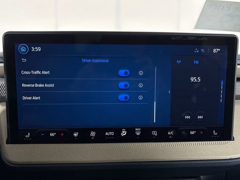 New 2026 Ford Maverick Lariat w/ 4K Tow Package AWD/4WD image 36