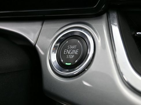 Used 2024 Chevrolet Trax LT FWD image 19