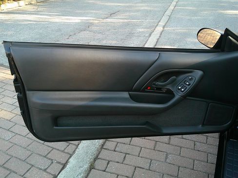 Used 2002 Chevrolet Camaro Z28 w/ SS Performance/Appearance Pkg image 18