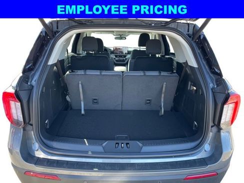 New 2026 Ford Explorer Active AWD/4WD image 5