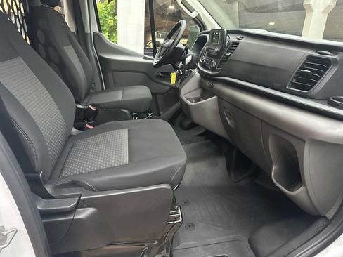 Used 2025 Ford Transit 250 Low Roof w/ Exterior Upgrade Package RWD image 20
