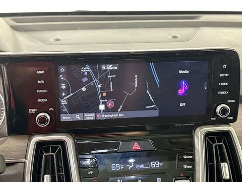 Used 2023 Kia Sorento S w/ Panoramic Sunroof Package AWD/4WD image 12