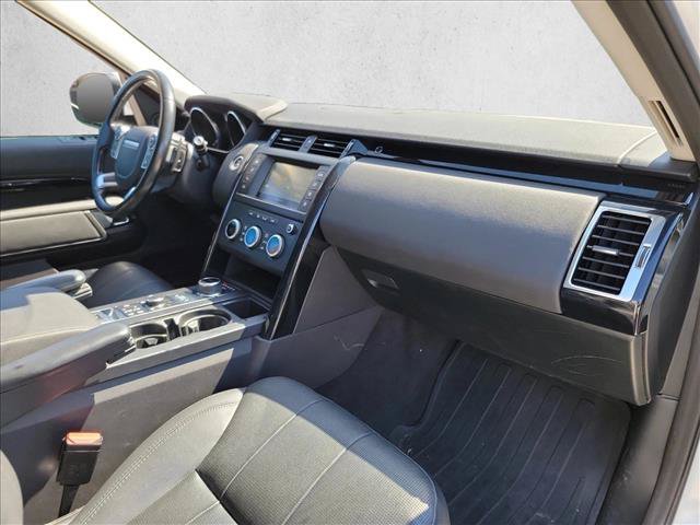 Used 2017 Land Rover Discovery SE AWD/4WD image 26