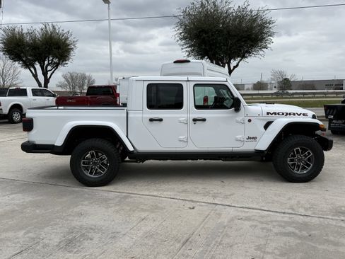 New 2026 Jeep Gladiator Mojave AWD/4WD image 3