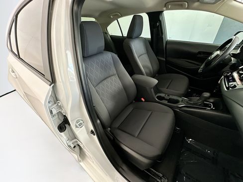 Certified 2025 Toyota Corolla LE FWD image 27