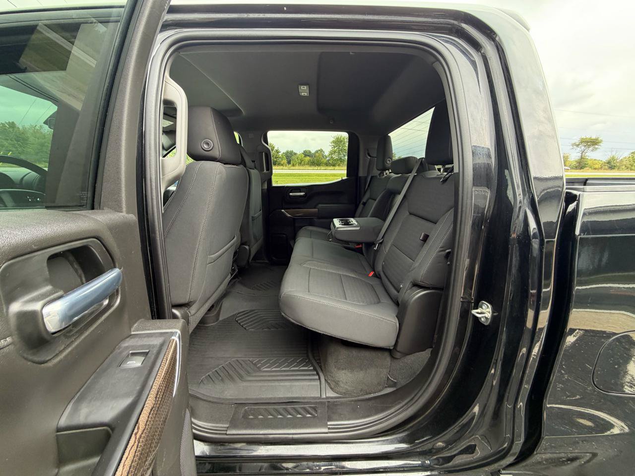 Used 2020 Chevrolet Silverado 1500 RST AWD/4WD image 20