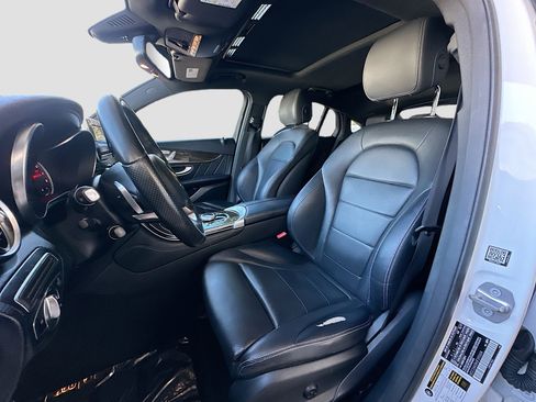 Used 2018 Mercedes-Benz GLC 300 4MATIC Coupe image 21