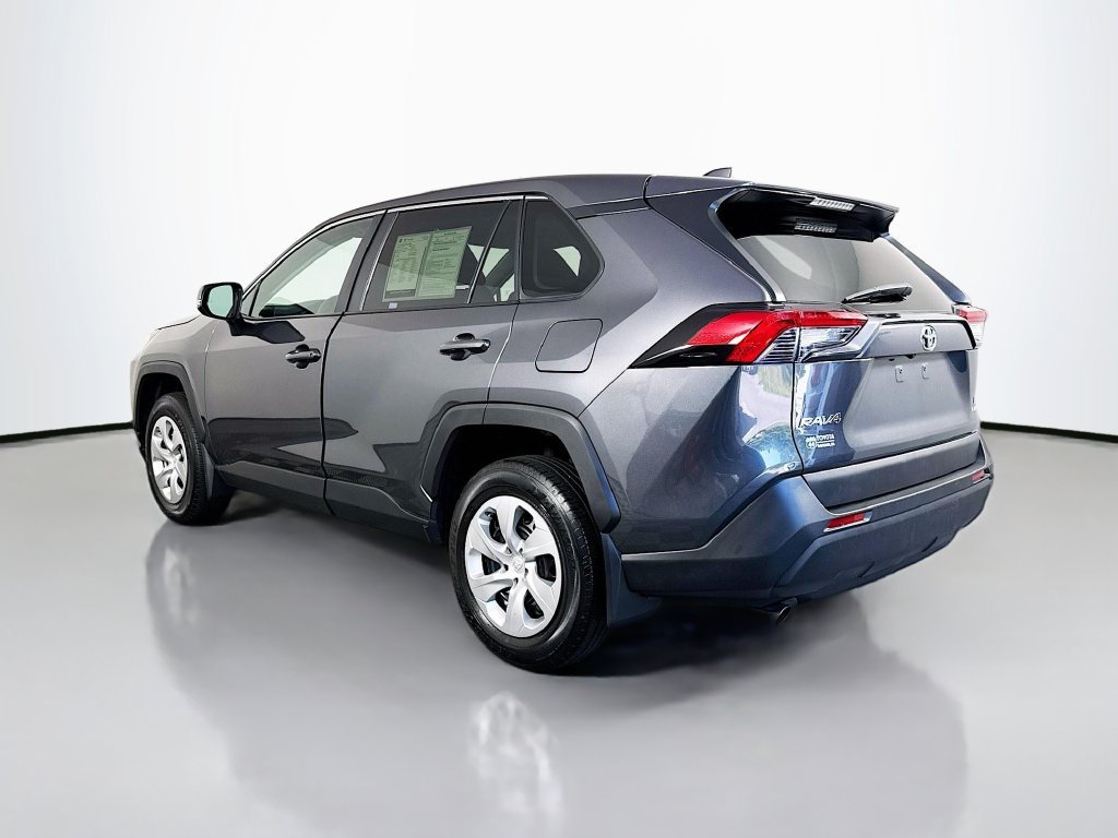 Used 2023 Toyota RAV4 LE AWD/4WD image 6