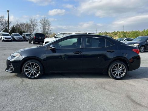 Used 2018 Toyota Corolla SE FWD image 6