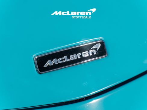 Used 2024 McLaren Artura image 12