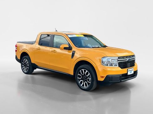 Used 2022 Ford Maverick Lariat w/ Lariat Luxury Package FWD image 9