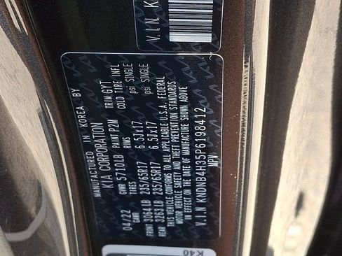 Used 2023 Kia Carnival LX FWD image 28
