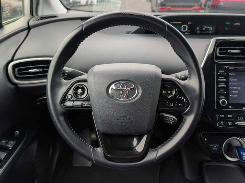 Used 2020 Toyota Prius Prime LE image 11