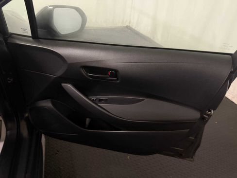Used 2023 Toyota Corolla LE image 27