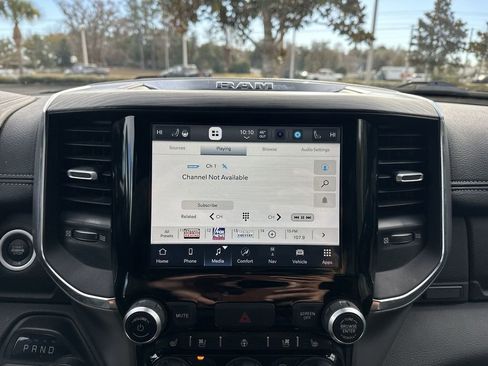 Used 2024 RAM 1500 Laramie image 12