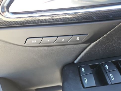 Used 2023 Buick Envision Essence FWD image 18