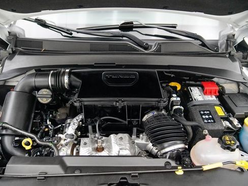 Used 2024 Jeep Compass Sport image 10