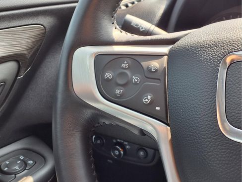 Used 2022 GMC Terrain SLT w/ Elevation Edition image 20