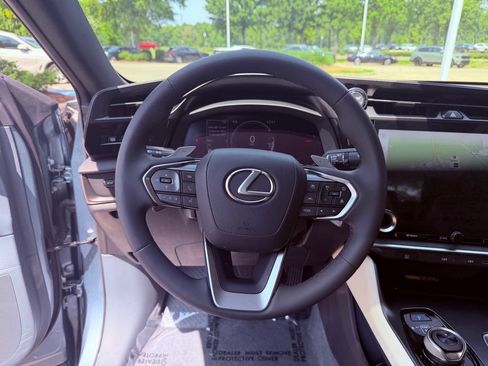 Certified 2023 Lexus RZ 450e Premium w/ Accessory Package (Z1) AWD/4WD image 22