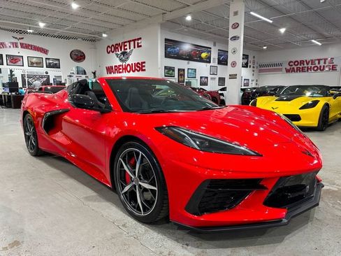 Used 2023 Chevrolet Corvette Stingray Preferred Conv w/ Z51 Performance Package RWD image 32