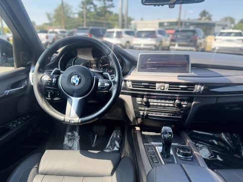 Used 2018 BMW X5 xDrive50i image 13