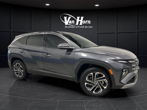 Used 2025 Hyundai Tucson Limited AWD/4WD image 1