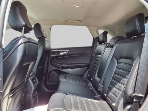 Used 2024 Ford Edge SEL AWD/4WD image 13