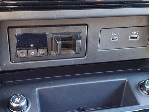 Used 2022 Nissan Titan PRO-4X w/ Pro-4x Convenience Package image 21