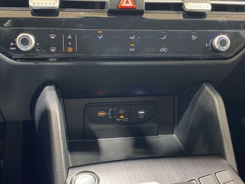 New 2026 Kia Sportage LX FWD image 28