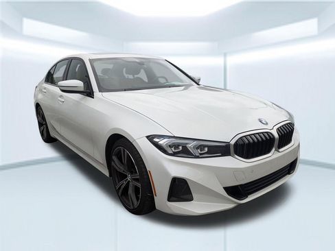 Used 2023 BMW 330i Sedan w/ Premium Package RWD image 3