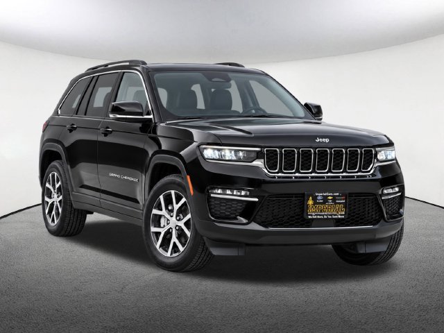 Used 2024 Jeep Grand Cherokee Limited AWD/4WD image 2