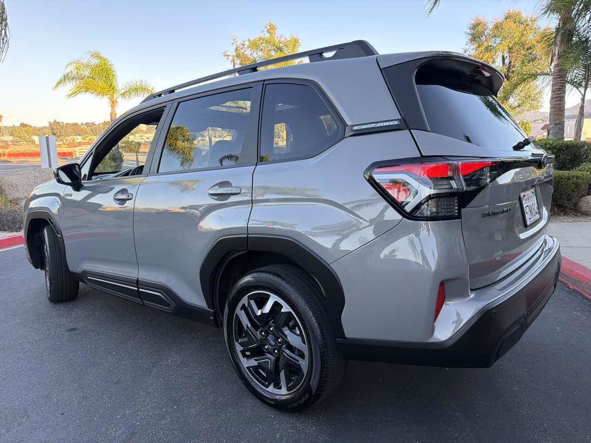 Used 2025 Subaru Forester Limited AWD/4WD image 19