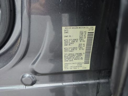 Used 2019 Nissan Titan SV w/ SV Convenience Package AWD/4WD image 16