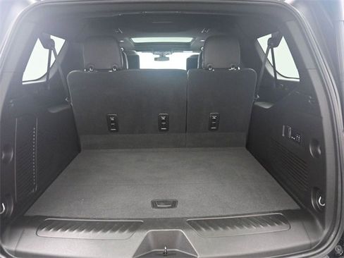 Used 2021 GMC Yukon XL SLT w/ SLT Luxury Plus Package image 36