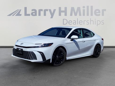 Certified 2025 Toyota Camry SE w/ Multimedia Upgrade Package image 1