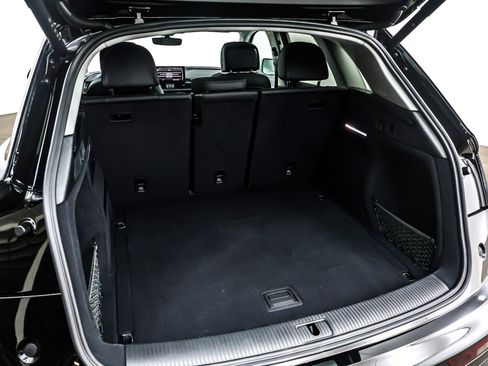 Used 2025 Audi Q5 2.0T Premium Plus w/ Premium Plus Package image 24