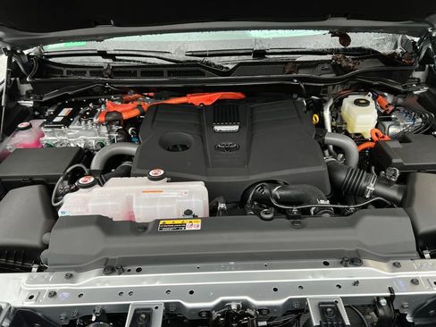 New 2026 Toyota Tundra Limited image 9